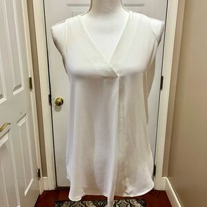 Banana Republic Sheer White Sleeveless V Neck Blouse Size XS